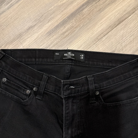 Hollister Men's Black Skinny Jeans - Picture 2 of 2